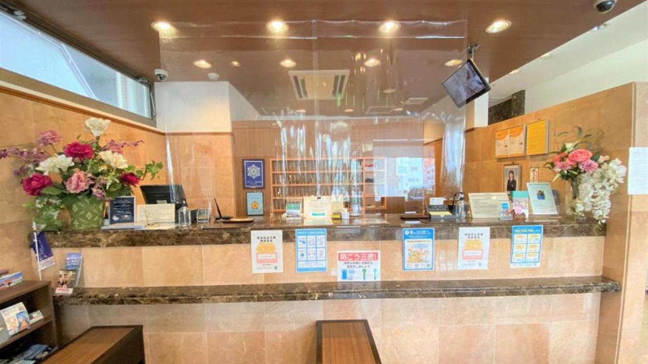 Toyoko Inn Okinawa Naha Kokusai-Dori Miebashi-Eki Εξωτερικό φωτογραφία