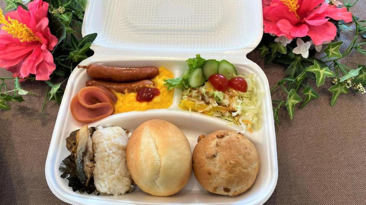 Toyoko Inn Okinawa Naha Kokusai-Dori Miebashi-Eki Εξωτερικό φωτογραφία