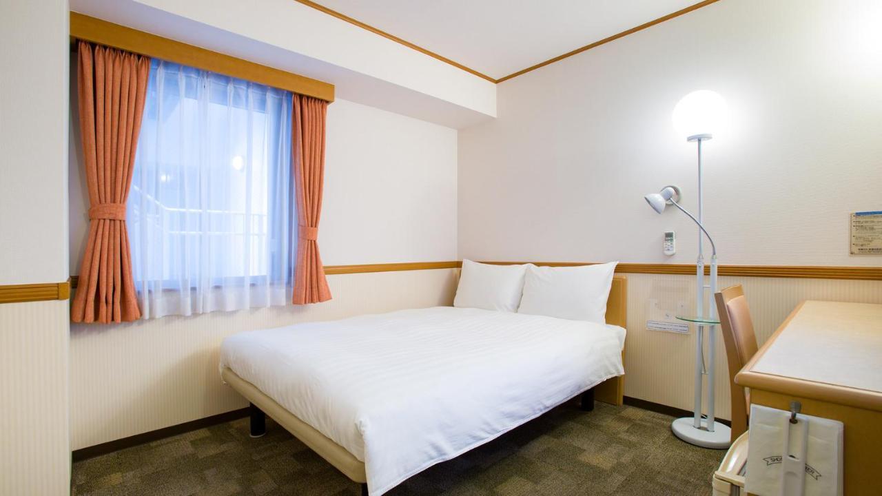 Toyoko Inn Okinawa Naha Kokusai-Dori Miebashi-Eki Εξωτερικό φωτογραφία